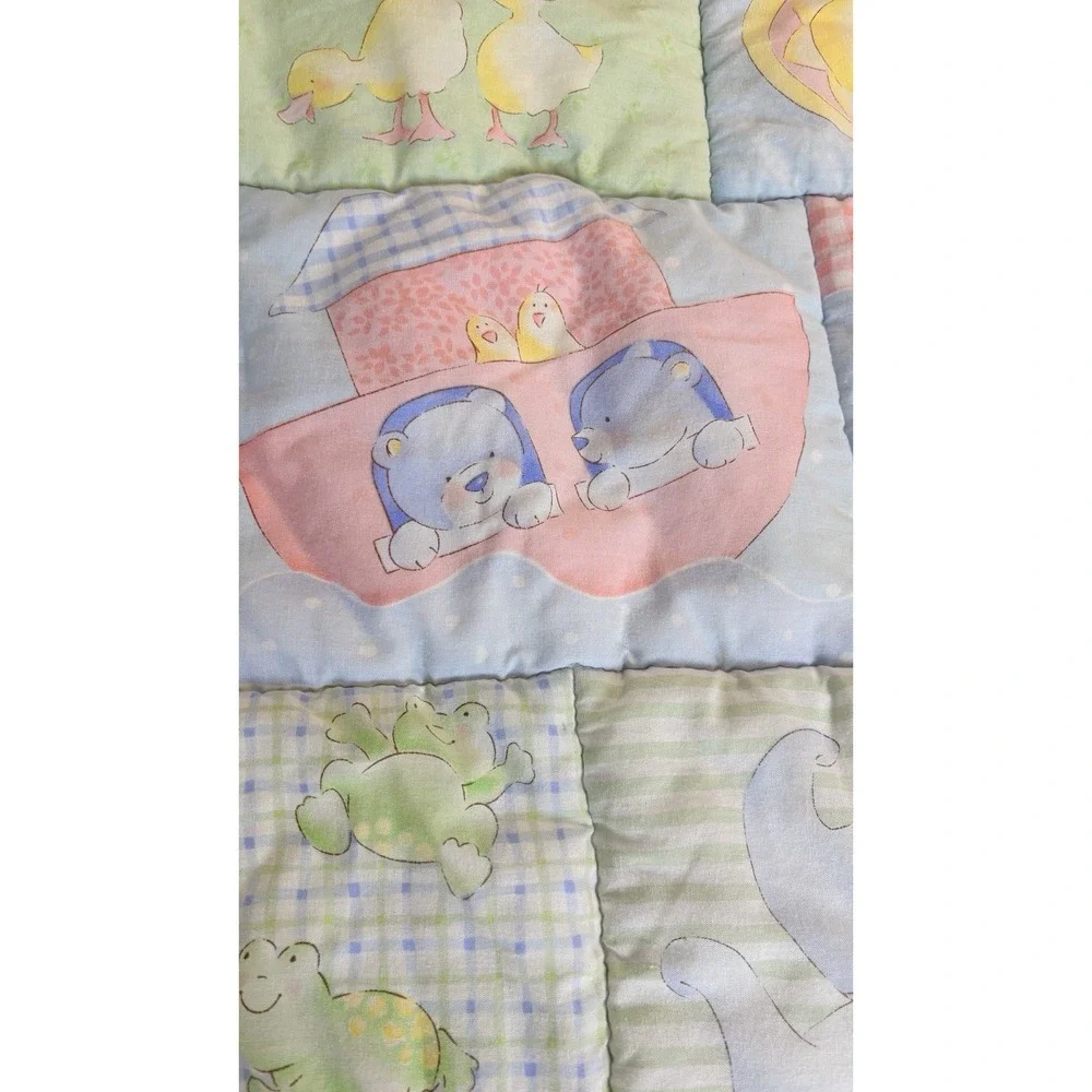 Vintage Baby Quilt Noah's Ark Animals Pastel Crib Quilt 40 x 30